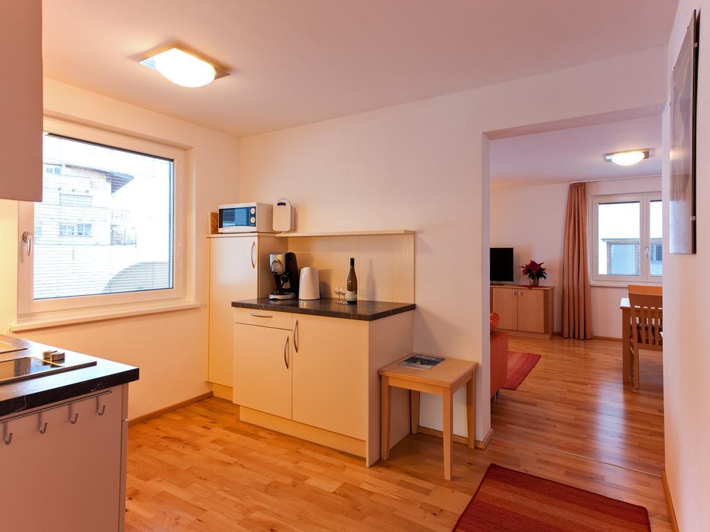 Haus Sebastian Apartman Lech am Arlberg Szoba fotó